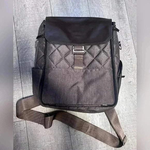 PAPERCLIP DIAPER
BAG - BEAR - Picture 7 of 7